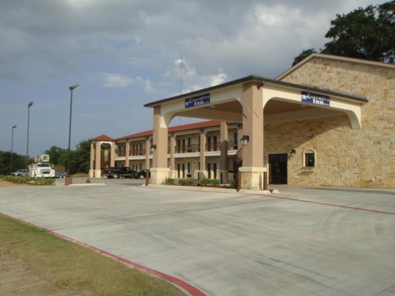 Executive Inn And Suites Pittsburg Exterior photo